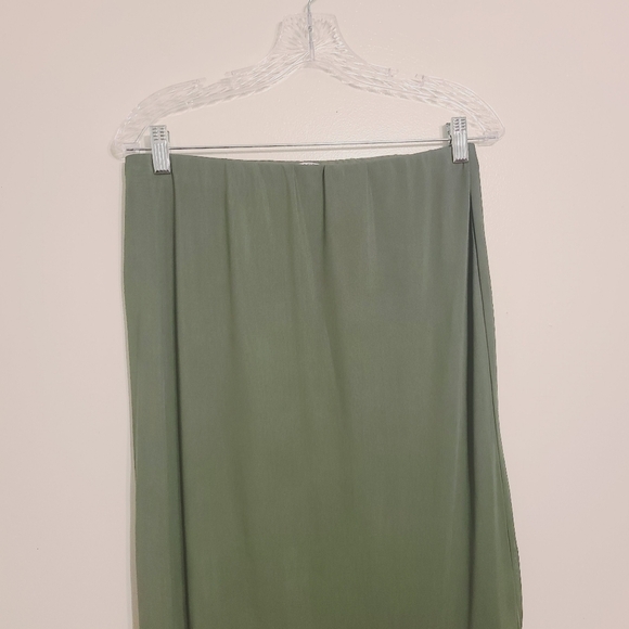 AFRM Los Angeles | Women's Long Sleeve Two Piece Green Skirt Set (Size Large/XL) - Picture 10 of 16